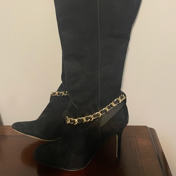 Black Brand New Karl Lagerfeld Suede Boots. - Picture 3 of 3